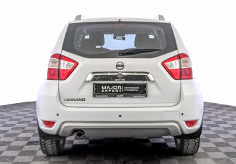 Подержанный автомобиль Nissan Terrano 2021 года (6 фото)