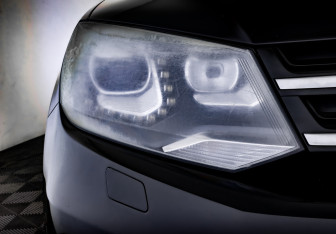 Подержанный автомобиль Volkswagen Touareg 2012 года (17 фото)