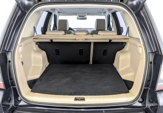 Подержанный автомобиль Land Rover Freelander 2014 года (10 фото)