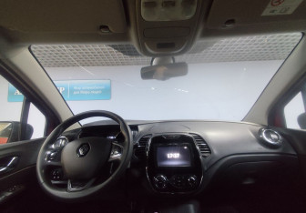 Подержанный автомобиль Renault Kaptur 2019 года (13 фото)
