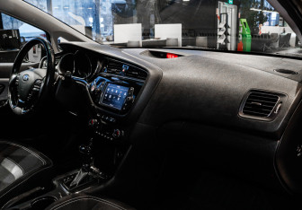 Подержанный автомобиль Kia Ceed Hatchback 2018 года (7 фото)