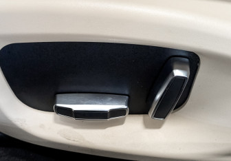 Подержанный автомобиль Jaguar XF Sedan 2019 года (21 фото)