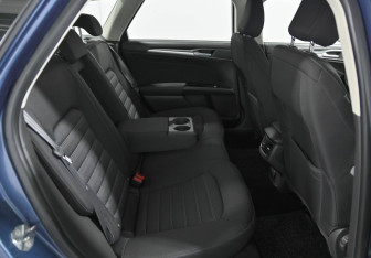 Подержанный автомобиль Ford Mondeo Wagon 2018 года (12 фото)