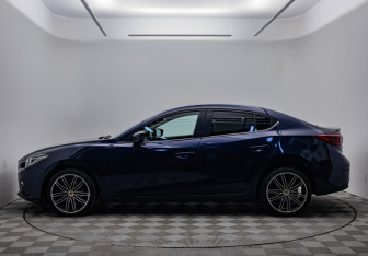 Подержанный автомобиль Mazda 3 Sedan 2014 года (8 фото)