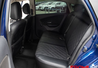 Подержанный автомобиль Nissan Almera Sedan 2015 года (8 фото)