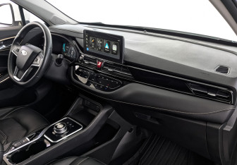 Подержанный автомобиль Москвич 3е 2023 года (13 фото)