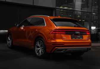 Подержанный автомобиль Audi Q8 2018 года (7 фото)