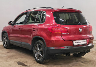 Подержанный автомобиль Volkswagen Tiguan 2013 года (7 фото)