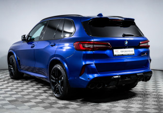Подержанный автомобиль BMW X5 M 2021 года (7 фото)
