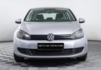 Подержанный автомобиль Volkswagen Golf Hatchback 2009 года (2 фото)
