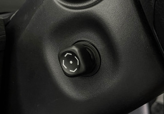 Подержанный автомобиль Toyota Land Cruiser Prado 2017 года (19 фото)