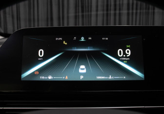 Подержанный автомобиль Omoda C5 2024 года (13 фото)