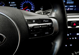 Подержанный автомобиль Kia K5 2021 года (26 фото)