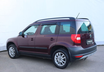 Подержанный автомобиль Skoda Yeti 2012 года (6 фото)