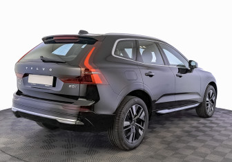 Новый Volvo XC60 2025 (2 фото)