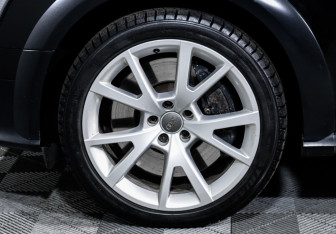 Подержанный автомобиль Audi A4 allroad 2015 года (15 фото)