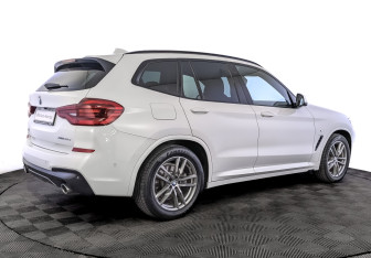Подержанный автомобиль BMW X3 2020 года (5 фото)
