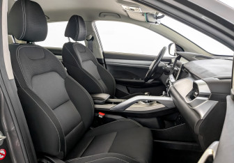 Подержанный автомобиль Geely Coolray 2022 года (23 фото)