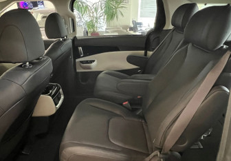 Новый Kia Carnival 2025 (7 фото)