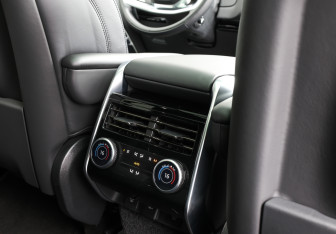 Подержанный автомобиль Land Rover Range Rover 2024 года (14 фото)