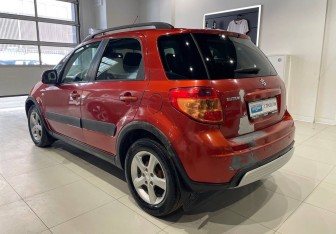 Подержанный автомобиль Suzuki SX4 Hatchback 2008 года (6 фото)