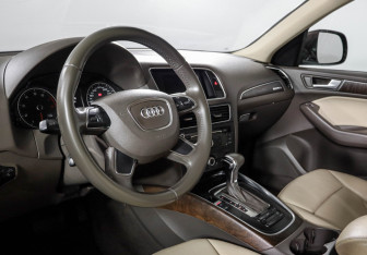 Подержанный автомобиль Audi Q5 2013 года (14 фото)