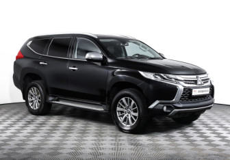 Подержанный автомобиль Mitsubishi Pajero Sport 2018 года (3 фото)