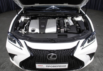 Подержанный автомобиль Lexus ES 2019 года (9 фото)