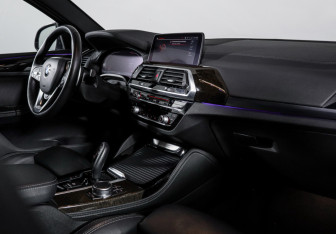 Подержанный автомобиль BMW X4 2019 года (9 фото)