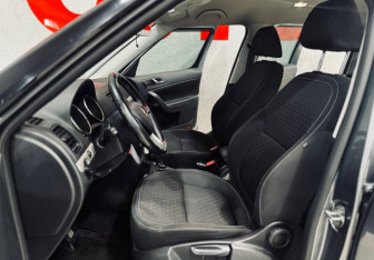 Подержанный автомобиль Skoda Yeti 2016 года (10 фото)