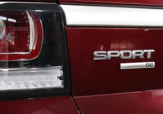 Подержанный автомобиль Land Rover Range Rover Sport 2017 года (22 фото)