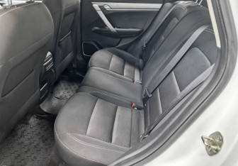 Подержанный автомобиль Geely Coolray 2023 года (12 фото)