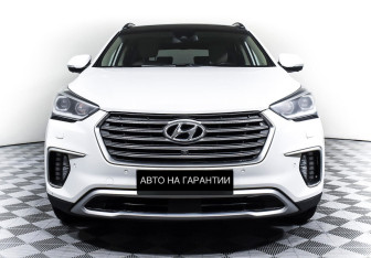 Подержанный автомобиль Hyundai Santa Fe 2017 года (2 фото)