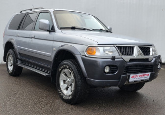 Подержанный автомобиль Mitsubishi Pajero Sport 2005 года (3 фото)