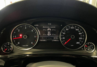 Подержанный автомобиль Volkswagen Touareg 2017 года (15 фото)