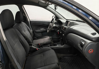 Подержанный автомобиль Nissan Almera Sedan 2006 года (9 фото)