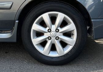 Подержанный автомобиль Suzuki Liana Wagon 2007 года (16 фото)