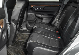 Подержанный автомобиль Honda CR-V 2017 года (16 фото)