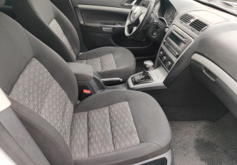Подержанный автомобиль Skoda Octavia Liftback 2013 года (9 фото)