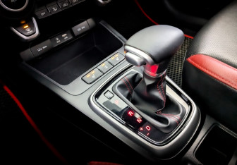 Подержанный автомобиль Kia Rio Sedan 2020 года (28 фото)