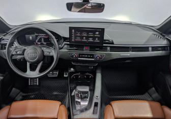 Подержанный автомобиль Audi A5 Liftback 2022 года (14 фото)