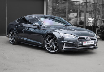 Подержанный автомобиль Audi A5 Liftback 2018 года (3 фото)