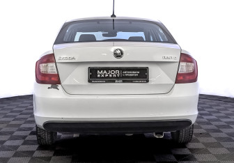 Подержанный автомобиль Skoda Rapid Liftback 2019 года (6 фото)