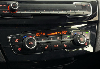 Подержанный автомобиль BMW X1 2017 года (26 фото)