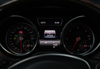 Подержанный автомобиль Mercedes-Benz GLE 2016 года (21 фото)