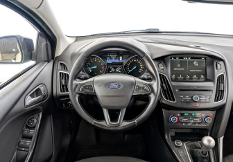 Подержанный автомобиль Ford Focus Wagon 2019 года (21 фото)