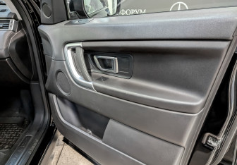 Подержанный автомобиль Land Rover Discovery Sport 2017 года (23 фото)