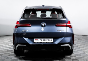 Подержанный автомобиль BMW X3 2025 года (6 фото)