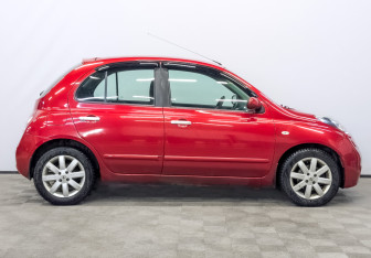 Подержанный автомобиль Nissan Micra Hatchback 2009 года (4 фото)