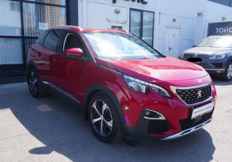 Подержанный автомобиль Peugeot 3008 2018 года (3 фото)